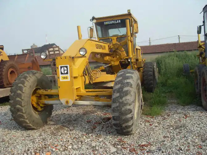 Hot sale Used Tractor Cater CAT 140G Used Machine Motor Graders in good condition - ماكينة تسوية: صورة 5 Hot sale Used Tractor Cater CAT 140G Used Machine Motor Graders in good condition - ماكينة تسوية: صورة 5