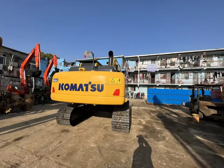 Komatsu PC200-8 Excavator/used Heavy Duty Equipment/komatsu Construction Machine Used Excavator PC 200-8 PC220-8 Used Japan Ltd. - حفار زاحف: صورة 3 Komatsu PC200-8 Excavator/used Heavy Duty Equipment/komatsu Construction Machine Used Excavator PC 200-8 PC220-8 Used Japan Ltd. - حفار زاحف: صورة 3