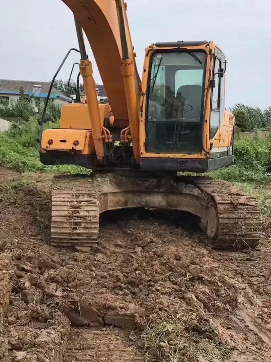 Korean Second Hand Hyundai 215lc-9 Excavator With Cheap Price Hyundai 215lc-9s 215-9c 220lc-9s 220-9s 225lc-9 Excavator - حفار زاحف: صورة 2 Korean Second Hand Hyundai 215lc-9 Excavator With Cheap Price Hyundai 215lc-9s 215-9c 220lc-9s 220-9s 225lc-9 Excavator - حفار زاحف: صورة 2