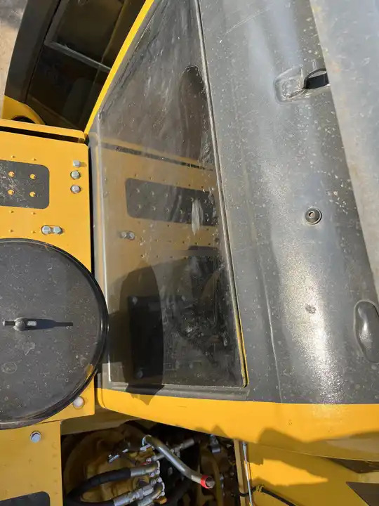 Original Design Pc200-8 Komatsu Used Excavator For Sale In Good Condition Original Paint 20 Ton Low Working Hours Factory Price - حفّار: صورة 4 Original Design Pc200-8 Komatsu Used Excavator For Sale In Good Condition Original Paint 20 Ton Low Working Hours Factory Price - حفّار: صورة 4