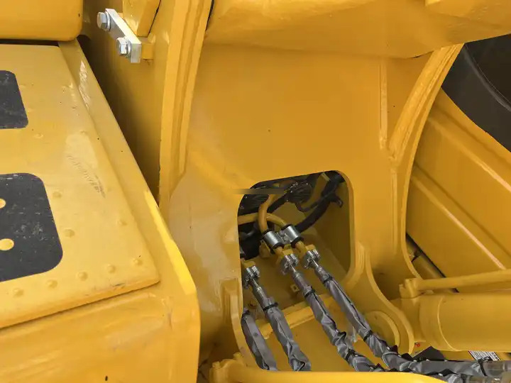 Original Design Pc200-8 Komatsu Used Excavator For Sale In Good Condition Original Paint 20 Ton Low Working Hours Factory Price - حفّار: صورة 3 Original Design Pc200-8 Komatsu Used Excavator For Sale In Good Condition Original Paint 20 Ton Low Working Hours Factory Price - حفّار: صورة 3