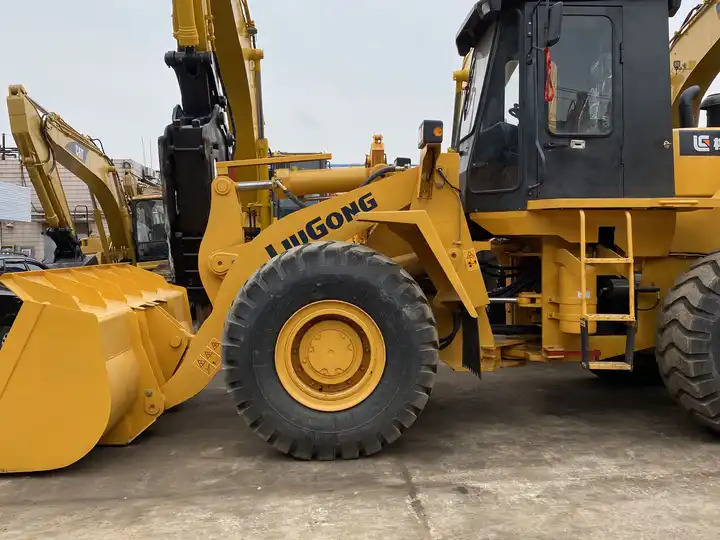 Second hand LiuGong wheel loader LG856 ,good condition chinese loader 856 wheel loader ,Liu gong Wheel Loader 856 Earth-moving - اللودر بعجل: صورة 2 Second hand LiuGong wheel loader LG856 ,good condition chinese loader 856 wheel loader ,Liu gong Wheel Loader 856 Earth-moving - اللودر بعجل: صورة 2