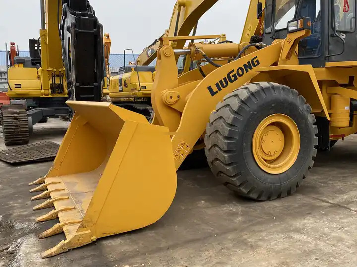 Second hand LiuGong wheel loader LG856 ,good condition chinese loader 856 wheel loader ,Liu gong Wheel Loader 856 Earth-moving - اللودر بعجل: صورة 5 Second hand LiuGong wheel loader LG856 ,good condition chinese loader 856 wheel loader ,Liu gong Wheel Loader 856 Earth-moving - اللودر بعجل: صورة 5