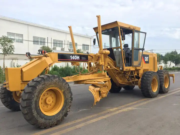 Used Cat 140H motor grader with good condition,USED heavy equipment used motor grader CAT 140H grader - ماكينة تسوية: صورة 5 Used Cat 140H motor grader with good condition,USED heavy equipment used motor grader CAT 140H grader - ماكينة تسوية: صورة 5