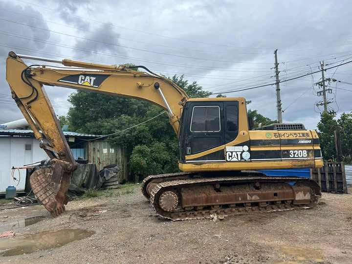 Used Excavator Cat 320bl Best Second Hand Excavator Caterpillar 320 320d 320b for Sale in Shanghai - حفار زاحف: صورة 3 Used Excavator Cat 320bl Best Second Hand Excavator Caterpillar 320 320d 320b for Sale in Shanghai - حفار زاحف: صورة 3