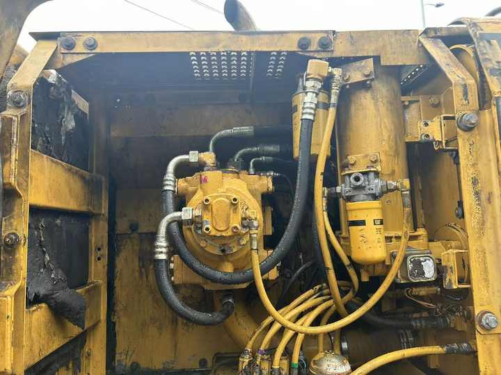 Used Excavator Cat 320bl Best Second Hand Excavator Caterpillar 320 320d 320b for Sale in Shanghai - حفار زاحف: صورة 5 Used Excavator Cat 320bl Best Second Hand Excavator Caterpillar 320 320d 320b for Sale in Shanghai - حفار زاحف: صورة 5