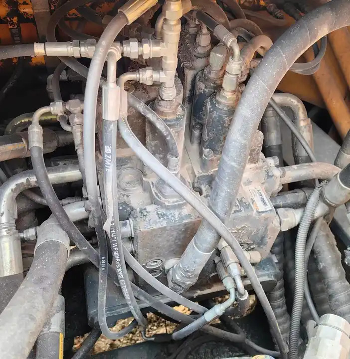 Used Korean Hyundai Excavator 305 Automatic Second Hand Hyundai R305 Excavator Used Hyundai R305lc-9t Crawler Excavator - حفار زاحف: صورة 4 Used Korean Hyundai Excavator 305 Automatic Second Hand Hyundai R305 Excavator Used Hyundai R305lc-9t Crawler Excavator - حفار زاحف: صورة 4