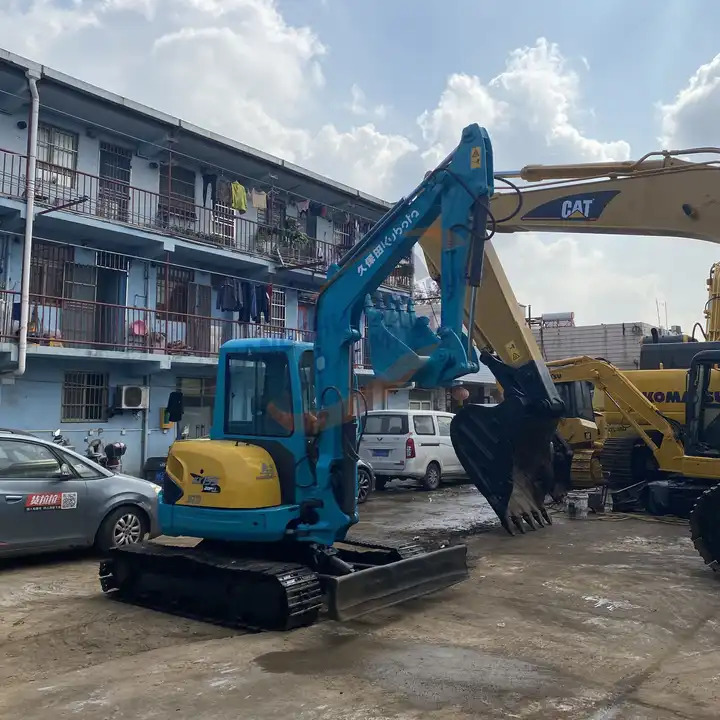 Used Kubota Kx155 Digger 5 Tons Crawler Excavators Japan Earthmoving Machinery With Good Working Condition For Sale - حفار زاحف: صورة 1 Used Kubota Kx155 Digger 5 Tons Crawler Excavators Japan Earthmoving Machinery With Good Working Condition For Sale - حفار زاحف: صورة 1