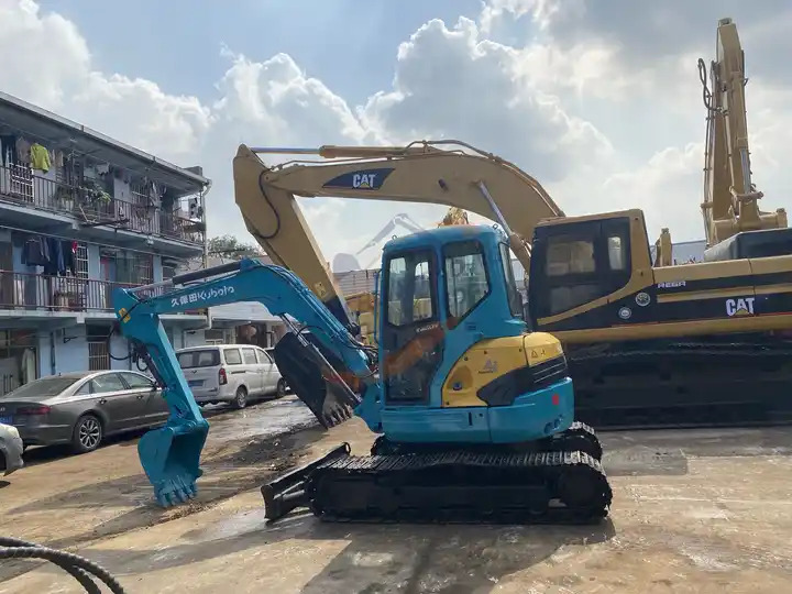 Used Kubota Kx155 Digger 5 Tons Crawler Excavators Japan Earthmoving Machinery With Good Working Condition For Sale - حفار زاحف: صورة 3 Used Kubota Kx155 Digger 5 Tons Crawler Excavators Japan Earthmoving Machinery With Good Working Condition For Sale - حفار زاحف: صورة 3