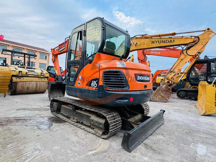 Used excavator doosan dx60 excavators earth-moving machinery doosan dx60 dx80 dx75 dx225 for sale - حفار زاحف: صورة 3 Used excavator doosan dx60 excavators earth-moving machinery doosan dx60 dx80 dx75 dx225 for sale - حفار زاحف: صورة 3