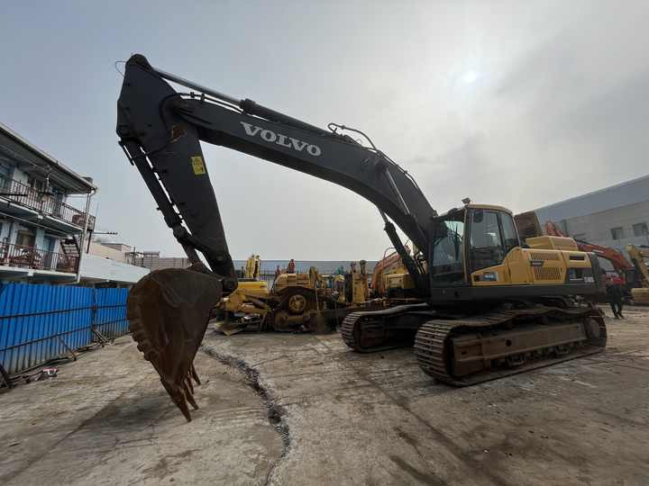 Used Volvo excavator EC 480DL in good condition for sale - حفار زاحف: صورة 4 Used Volvo excavator EC 480DL in good condition for sale - حفار زاحف: صورة 4