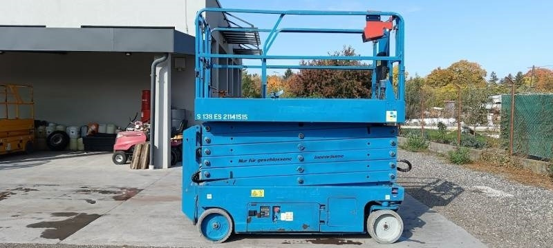 Genie GS4047 - 13,7m - electric  - مرفاع مقصي: صورة 4 Genie GS4047 - 13,7m - electric  - مرفاع مقصي: صورة 4