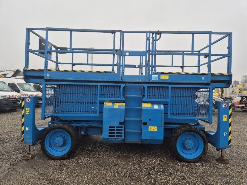 Genie GS4390 - 15,11m, diesel, 4x4 - مرفاع مقصي: صورة 5 Genie GS4390 - 15,11m, diesel, 4x4 - مرفاع مقصي: صورة 5