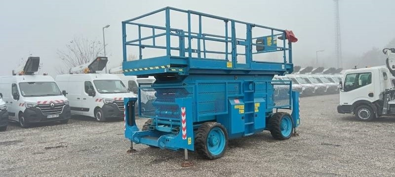 Genie GS5390 - 18m - 4x4 - Diesel - مرفاع مقصي: صورة 2 Genie GS5390 - 18m - 4x4 - Diesel - مرفاع مقصي: صورة 2