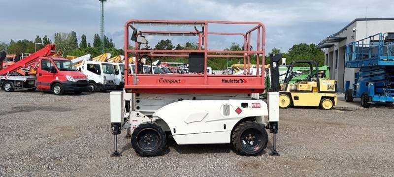 Haulotte Compact 10 DX - 4x4 - 10m - diesel - مرفاع مقصي: صورة 5 Haulotte Compact 10 DX - 4x4 - 10m - diesel - مرفاع مقصي: صورة 5