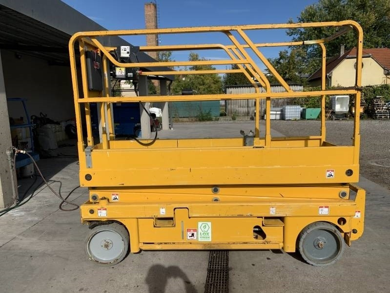 Haulotte Compact 8 - 8m, electric - مرفاع مقصي: صورة 5 Haulotte Compact 8 - 8m, electric - مرفاع مقصي: صورة 5