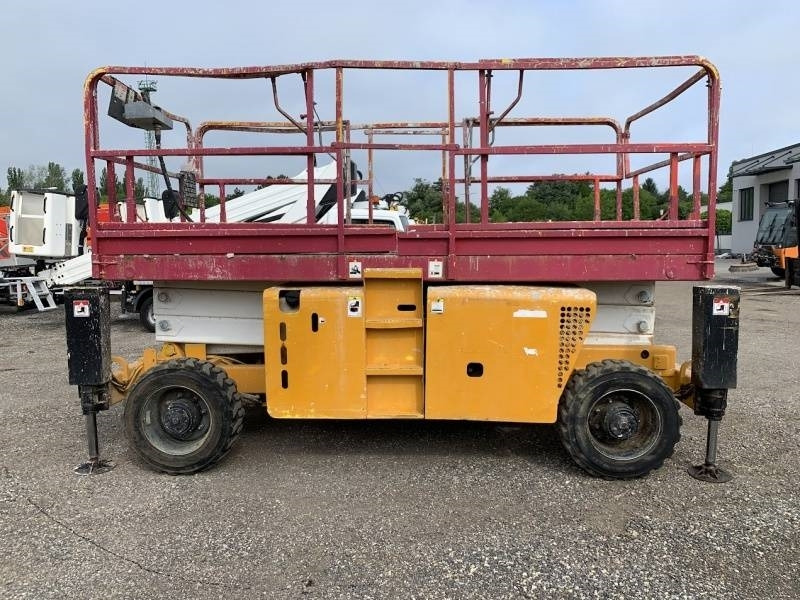 Haulotte H12SX - 12m, 4x4, diesel - مرفاع مقصي: صورة 4 Haulotte H12SX - 12m, 4x4, diesel - مرفاع مقصي: صورة 4