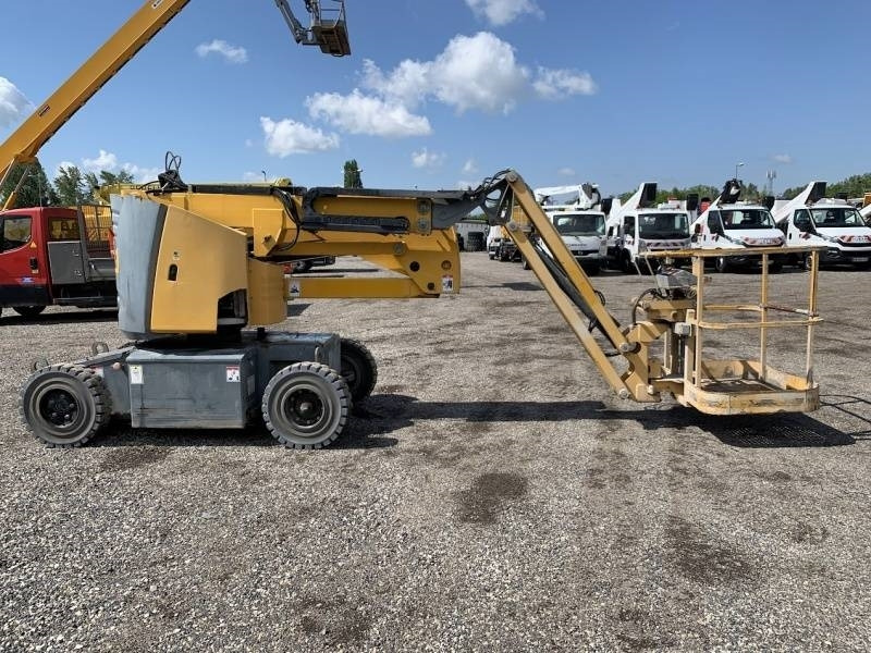 Haulotte HA12IP - 12 m, electric - مرفاع مفصلي: صورة 3 Haulotte HA12IP - 12 m, electric - مرفاع مفصلي: صورة 3