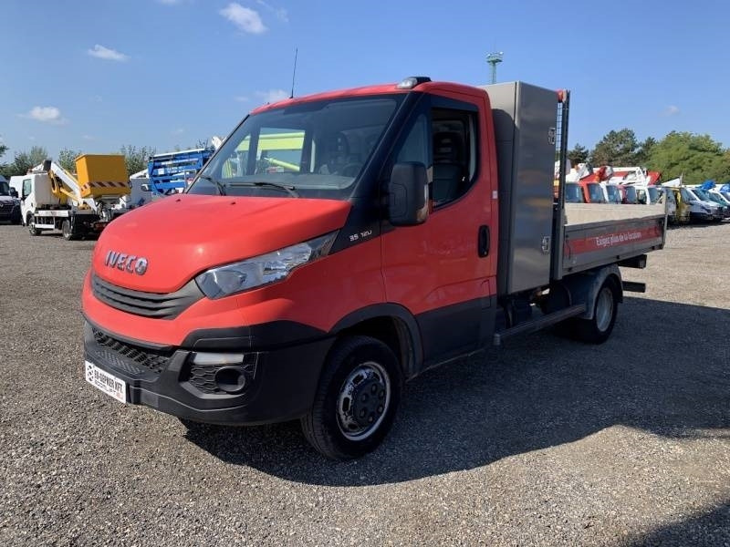 Iveco 35C12 - Tipper  - شاحنة قلاب: صورة 3 Iveco 35C12 - Tipper  - شاحنة قلاب: صورة 3