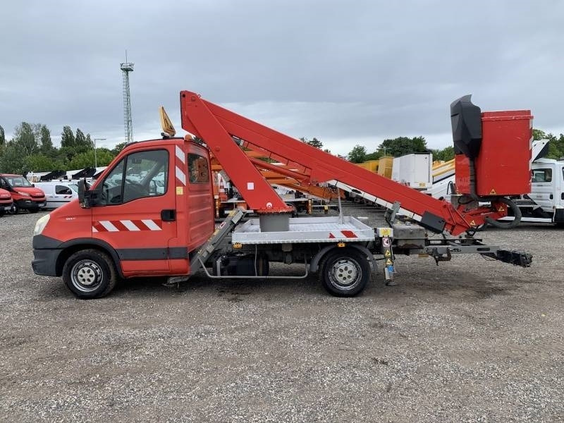 Iveco Daily GSR E179T - 17,1m - 200 kg - منصة محمولة مثبتة على الشاحنة: صورة 5 Iveco Daily GSR E179T - 17,1m - 200 kg - منصة محمولة مثبتة على الشاحنة: صورة 5