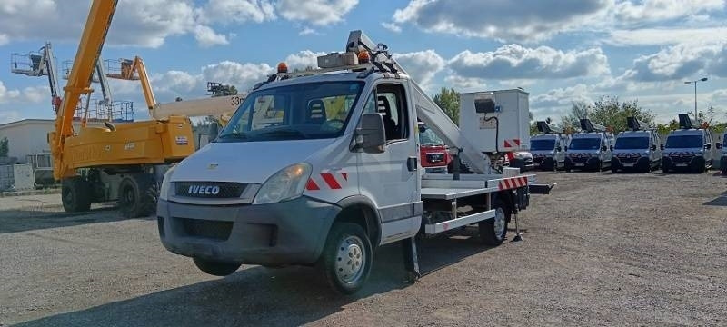 Iveco Daily Multitel 160 ALU DS - 16m - منصة محمولة مثبتة على الشاحنة: صورة 2 Iveco Daily Multitel 160 ALU DS - 16m - منصة محمولة مثبتة على الشاحنة: صورة 2