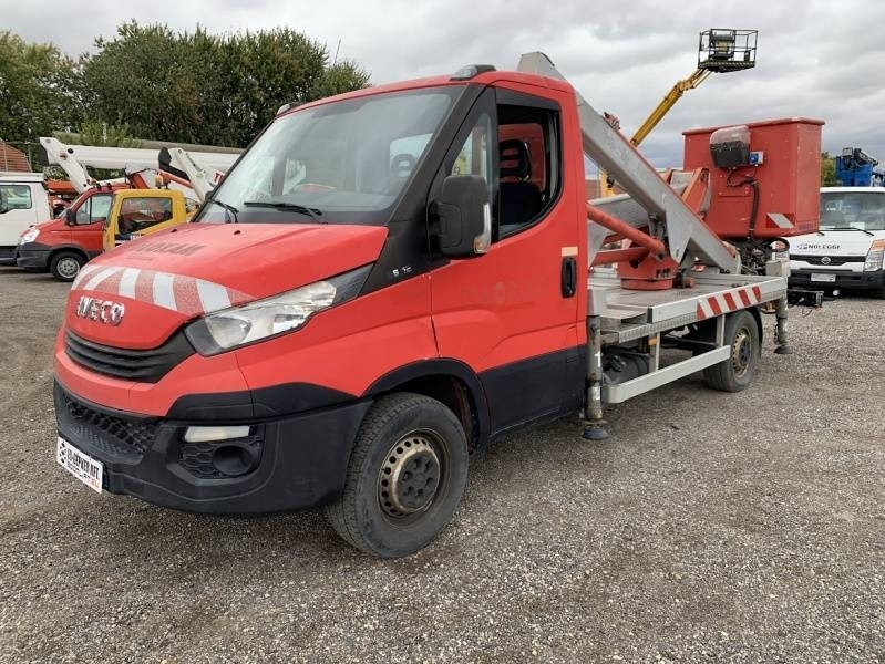 Iveco Daily Multitel MX170 - 17m - 200 kg - منصة محمولة مثبتة على الشاحنة: صورة 2 Iveco Daily Multitel MX170 - 17m - 200 kg - منصة محمولة مثبتة على الشاحنة: صورة 2