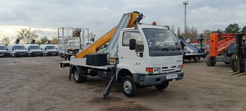 Nissan Cabstar Multitel 180 ALU AZ - 18 m - منصة محمولة مثبتة على الشاحنة: صورة 1 Nissan Cabstar Multitel 180 ALU AZ - 18 m - منصة محمولة مثبتة على الشاحنة: صورة 1