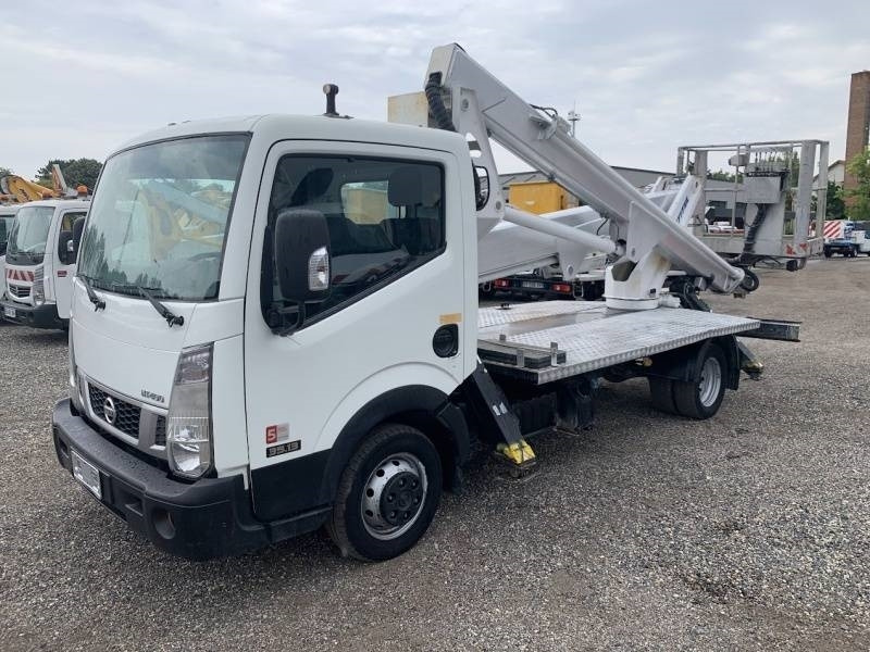 Nissan Cabstar Multitel HX195 - 19,5m - منصة محمولة مثبتة على الشاحنة: صورة 2 Nissan Cabstar Multitel HX195 - 19,5m - منصة محمولة مثبتة على الشاحنة: صورة 2