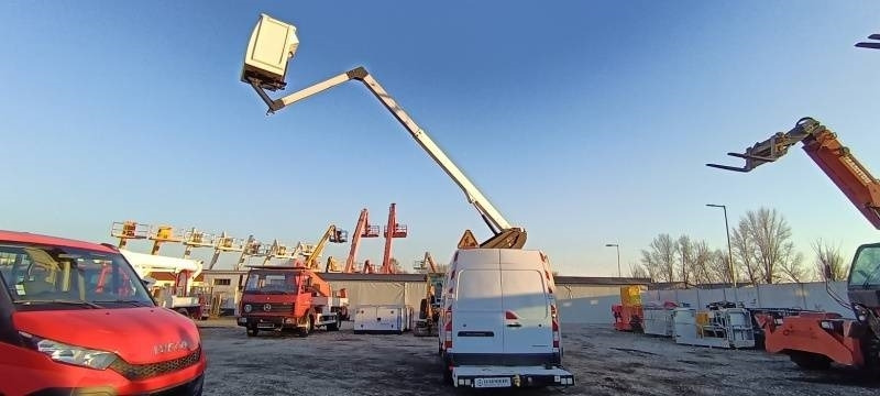 منصة محمولة مثبتة على الشاحنة Renault Master Klubb K32: صورة 10