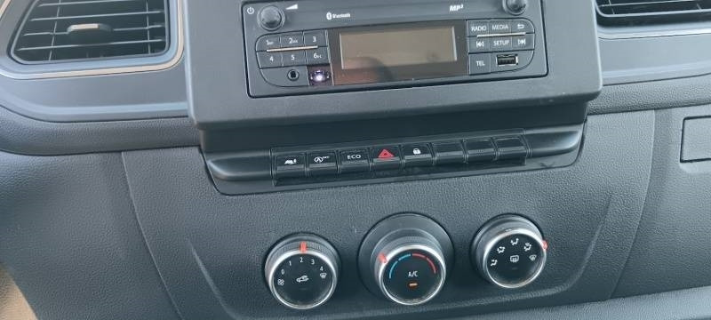 منصة محمولة مثبتة على الشاحنة Renault Master Klubb KL32 - 12,5 m, 120 kg: صورة 15