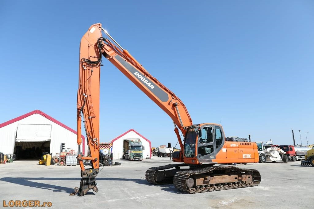 Doosan (Etec) DX 300 - Long Reach Boom 14m + 3D GPS TOPCO - حفّار: صورة 1 Doosan (Etec) DX 300 - Long Reach Boom 14m + 3D GPS TOPCO - حفّار: صورة 1