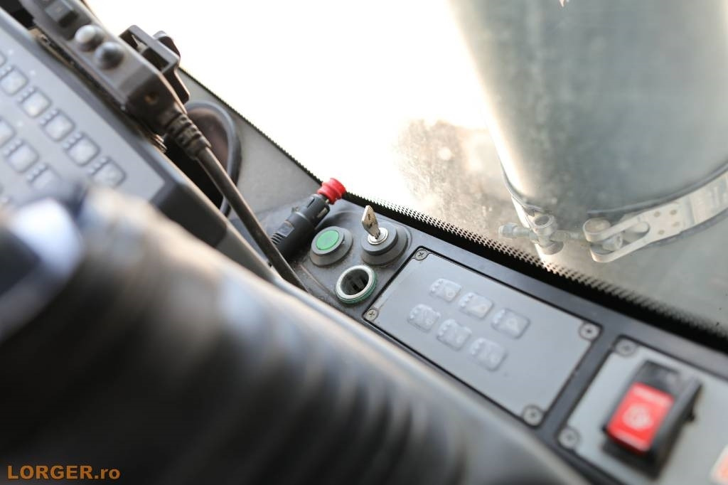 حفار زاحف Liebherr R 926 WLC: صورة 23 حفار زاحف Liebherr R 926 WLC: صورة 23