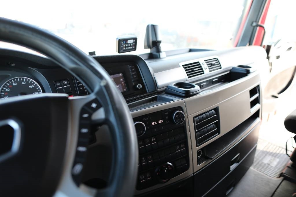 تأجير MAN TGX 18.500 4x2 LLS + Trailer Vega 3 axel lowbed MAN TGX 18.500 4x2 LLS + Trailer Vega 3 axel lowbed: صورة 25 تأجير MAN TGX 18.500 4x2 LLS + Trailer Vega 3 axel lowbed MAN TGX 18.500 4x2 LLS + Trailer Vega 3 axel lowbed: صورة 25