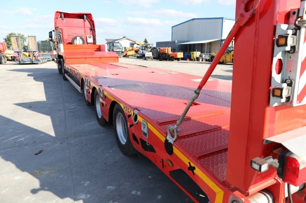 تأجير MAN TGX 18.500 4x2 LLS + Trailer Vega 3 axel lowbed MAN TGX 18.500 4x2 LLS + Trailer Vega 3 axel lowbed: صورة 16 تأجير MAN TGX 18.500 4x2 LLS + Trailer Vega 3 axel lowbed MAN TGX 18.500 4x2 LLS + Trailer Vega 3 axel lowbed: صورة 16