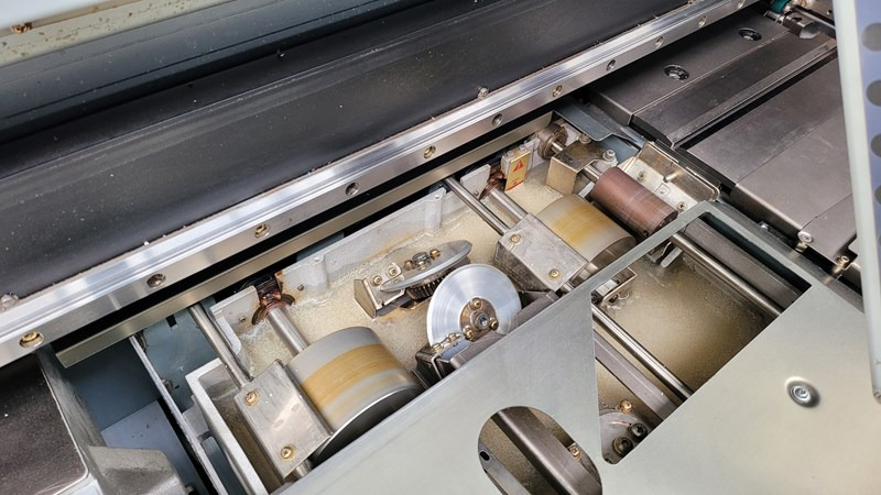 Horizon BQ-270 | 2010 | 693000 - آلة تجليد: صورة 2 Horizon BQ-270 | 2010 | 693000 - آلة تجليد: صورة 2