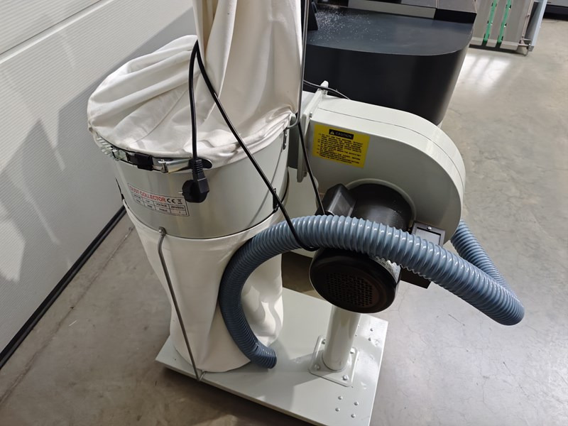 Rigo LAMIBIND 340 HM | 2249 | 2016 - آلة تجليد: صورة 5 Rigo LAMIBIND 340 HM | 2249 | 2016 - آلة تجليد: صورة 5