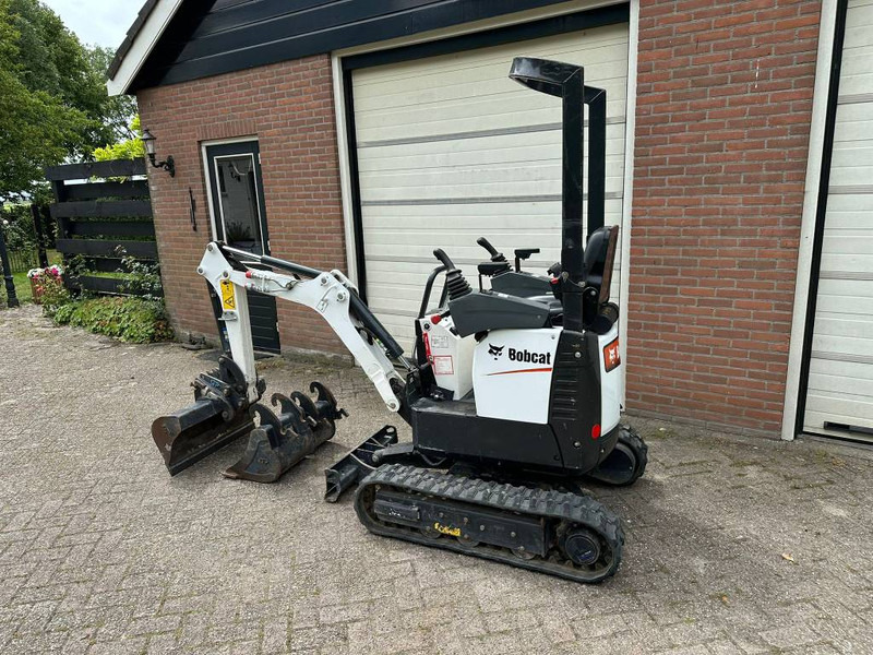 Bobcat E 10z - حفار صغير: صورة 3 Bobcat E 10z - حفار صغير: صورة 3