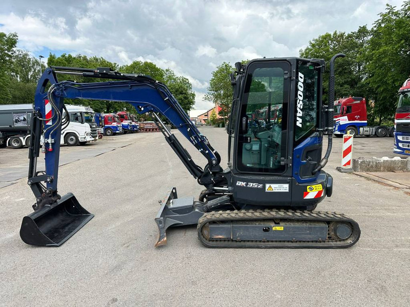Doosan DX 35 Z - حفار صغير: صورة 1 Doosan DX 35 Z - حفار صغير: صورة 1