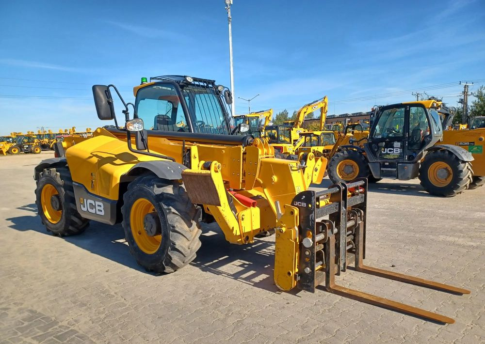 JCB 535-125 - آلة رفع ونقل تلسكوبية: صورة 2 JCB 535-125 - آلة رفع ونقل تلسكوبية: صورة 2