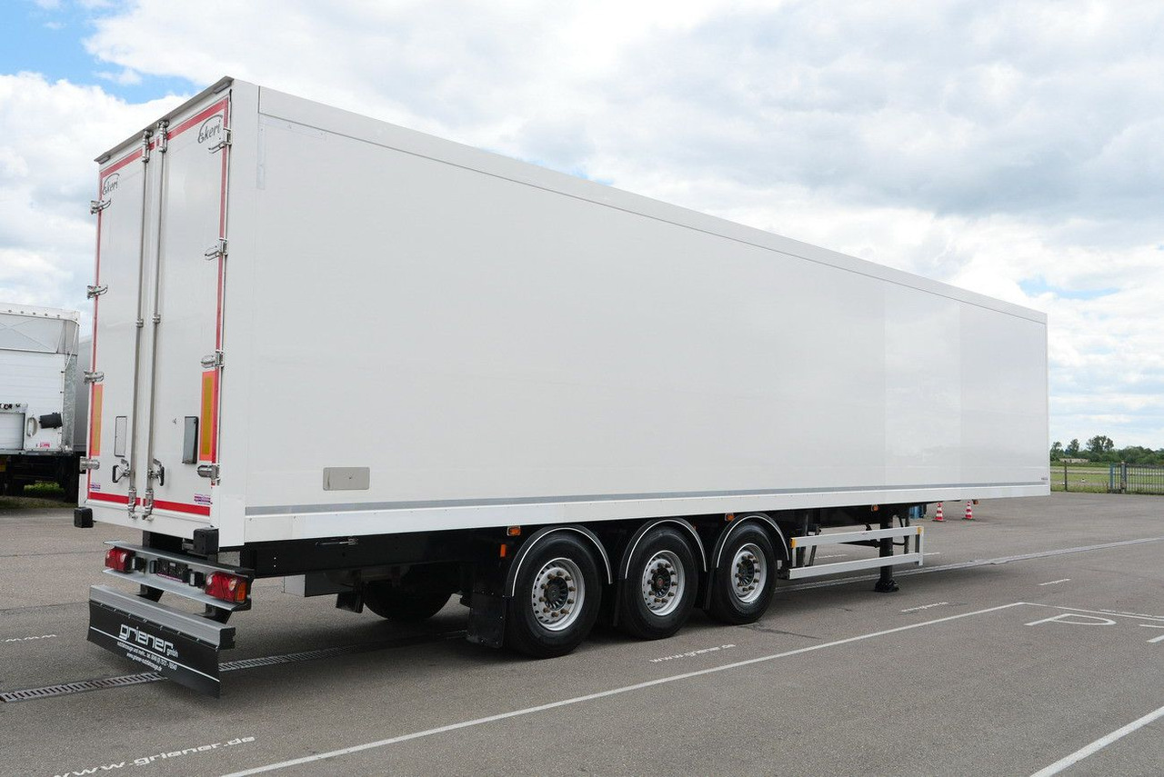 EKERI T3-A /SEITLICHE TÜREN /FALTWAND 2700 mm - نصف مقطورة بصندوق مغلق: صورة 2 EKERI T3-A /SEITLICHE TÜREN /FALTWAND 2700 mm - نصف مقطورة بصندوق مغلق: صورة 2