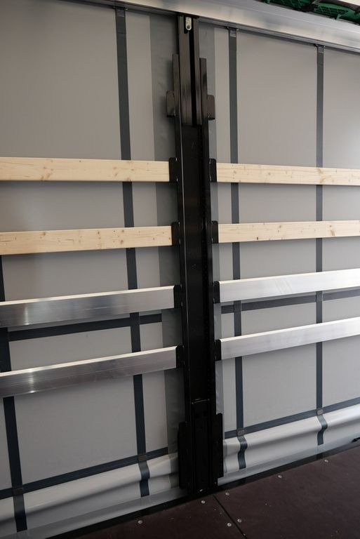 نصف مقطورة بستائر جانبية للبيع Krone SEP 10 CITY GARDINE KRONE 1-achs TRIDEC LBW Krone SEP 10 CITY GARDINE KRONE 1-achs TRIDEC LBW: صورة 29 نصف مقطورة بستائر جانبية للبيع Krone SEP 10 CITY GARDINE KRONE 1-achs TRIDEC LBW Krone SEP 10 CITY GARDINE KRONE 1-achs TRIDEC LBW: صورة 29