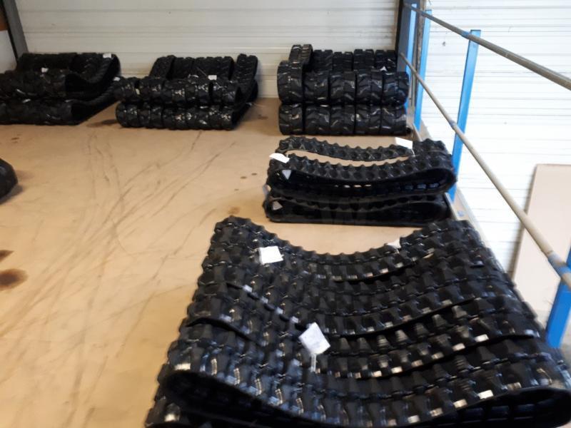 EIDER CHENILLES CAOUTCHOUC MINI PELLE - جنزير حديدي - آلات الإنشاء: صورة 1 EIDER CHENILLES CAOUTCHOUC MINI PELLE - جنزير حديدي - آلات الإنشاء: صورة 1