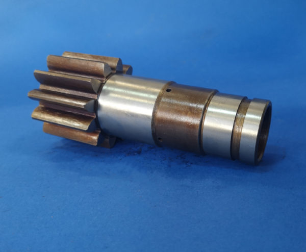 010120A / 7019171 Kubota KX41, Bobcat 319, Bobcat E14 swing motor shaft - محرك سوينغ - آلات الإنشاء: صورة 1 010120A / 7019171 Kubota KX41, Bobcat 319, Bobcat E14 swing motor shaft - محرك سوينغ - آلات الإنشاء: صورة 1