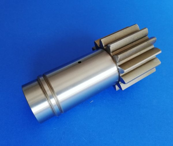 010150A Bobcat 425 swing motor shaft - محرك سوينغ - آلات الإنشاء: صورة 2 010150A Bobcat 425 swing motor shaft - محرك سوينغ - آلات الإنشاء: صورة 2