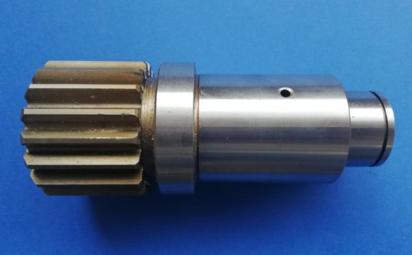 010430A Wałek silnika obrotu Bobcat 325 - محرك سوينغ - آلات الإنشاء: صورة 2 010430A Wałek silnika obrotu Bobcat 325 - محرك سوينغ - آلات الإنشاء: صورة 2