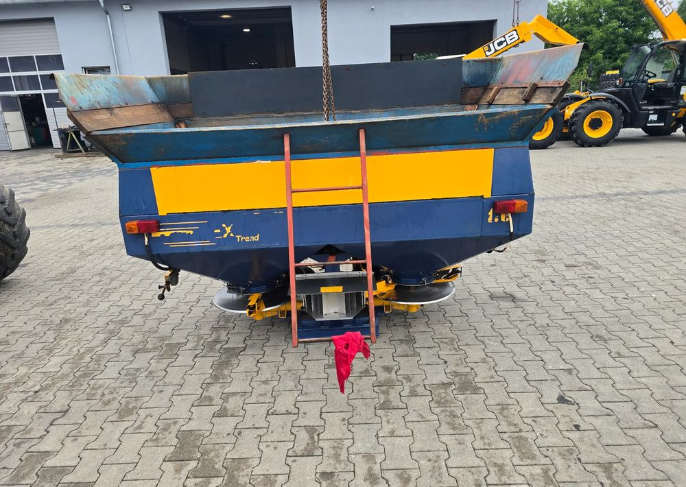 Bogballe - آلة نشر السماد: صورة 3 Bogballe - آلة نشر السماد: صورة 3