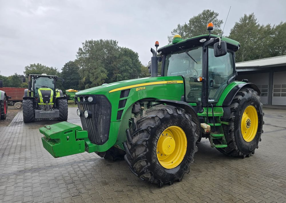 John Deere 8270R - جرار: صورة 2 John Deere 8270R - جرار: صورة 2