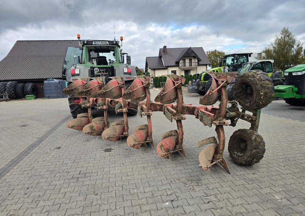 Kverneland - محراث: صورة 1 Kverneland - محراث: صورة 1