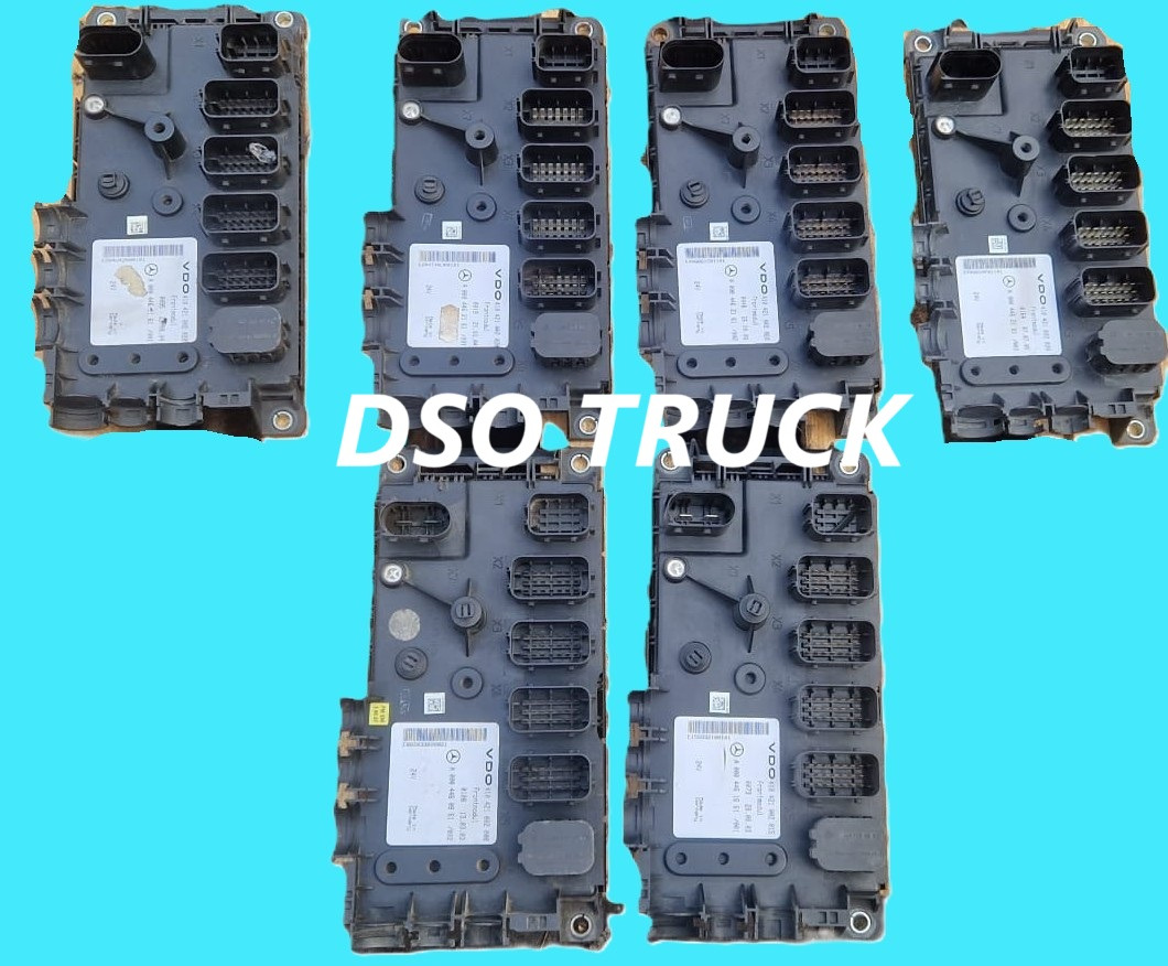 Sterownik swiatel Mercedes Modul przedni VDO A0004460961 002 A0004461661 001 - قطع الغيار: صورة 5 Sterownik swiatel Mercedes Modul przedni VDO A0004460961 002 A0004461661 001 - قطع الغيار: صورة 5