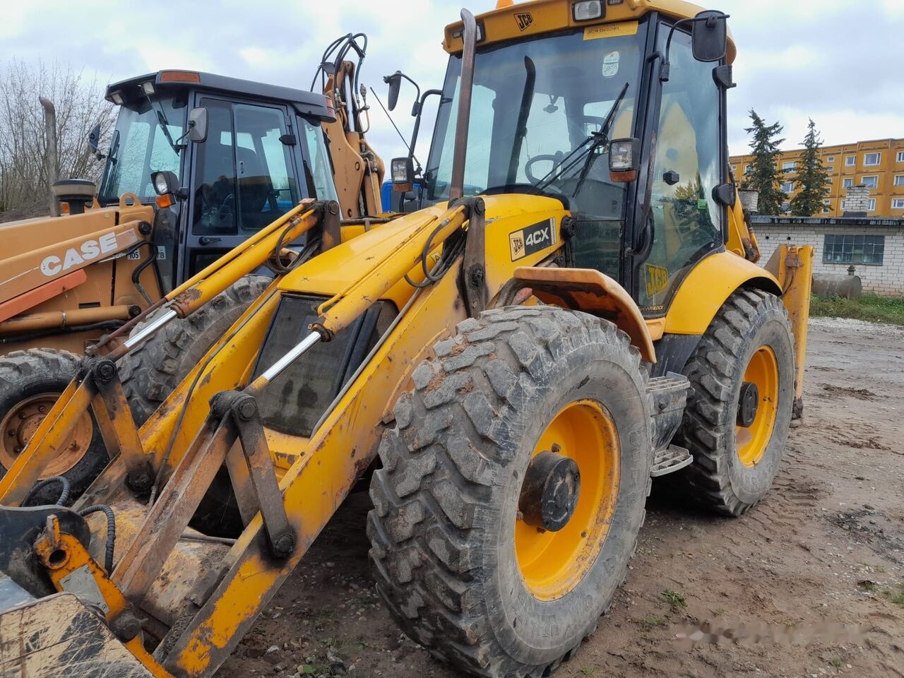 JCB 4CX - لودر ذو محراث خلفي/ باكهو: صورة 1 JCB 4CX - لودر ذو محراث خلفي/ باكهو: صورة 1